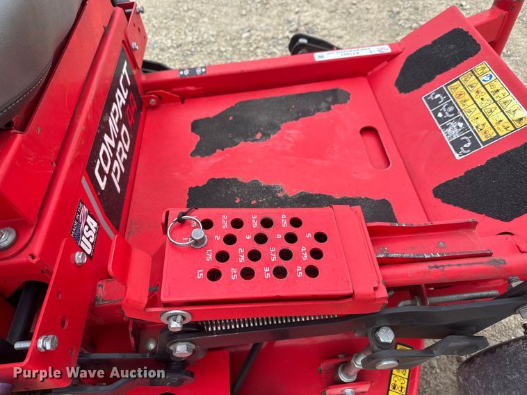 image for item ET1851 2019 Gravely Compact Pro 44 ZTR lawn mower