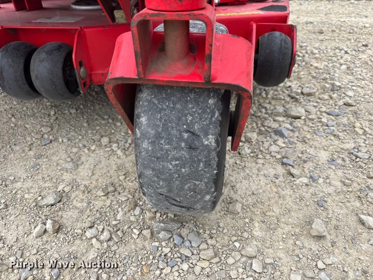 image for item ET1851 2019 Gravely Compact Pro 44 ZTR lawn mower