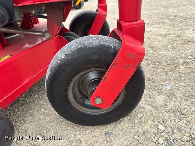 image for item ET1851 2019 Gravely Compact Pro 44 ZTR lawn mower