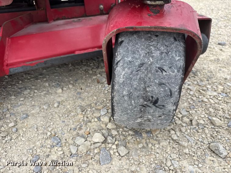 image for item ET1857 Ferris IS 3100Z ZTR lawn mower