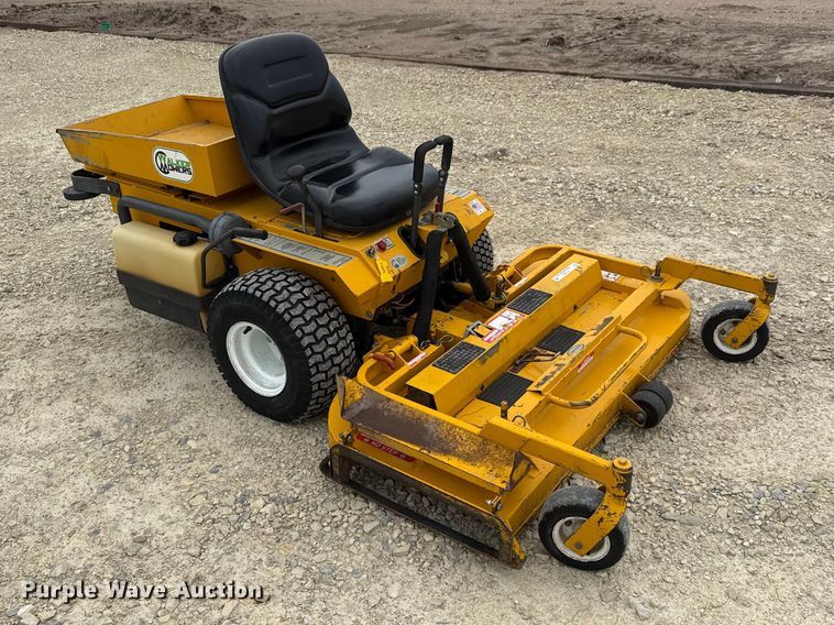 image for item ET1859 1999 Walker MCSU ZTR lawn mower