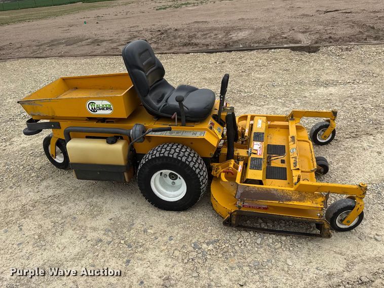 image for item ET1859 1999 Walker MCSU ZTR lawn mower