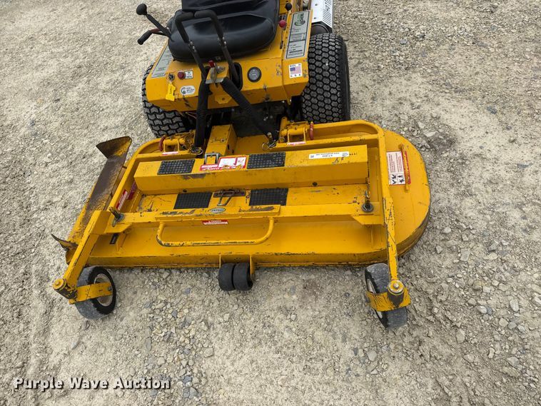 image for item ET1859 1999 Walker MCSU ZTR lawn mower