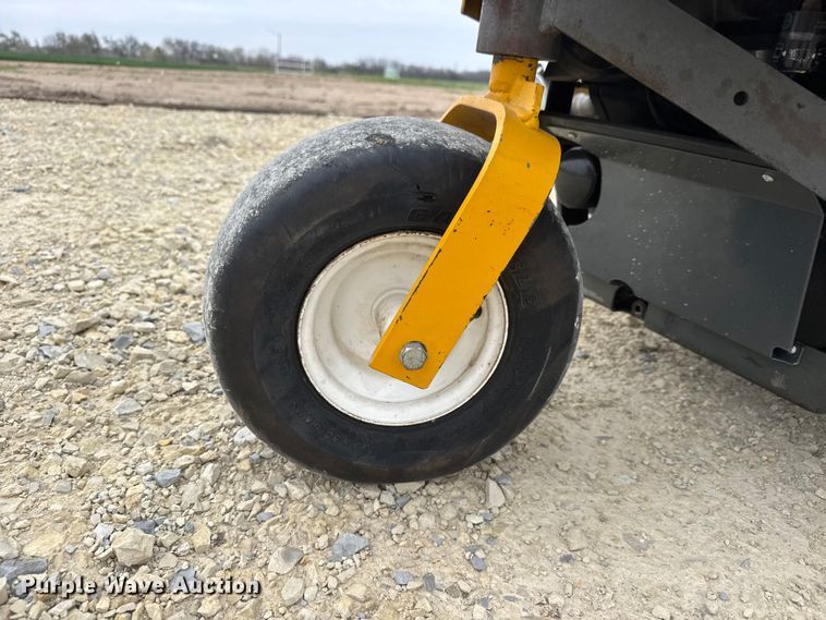 image for item ET1859 1999 Walker MCSU ZTR lawn mower