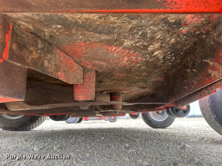 image for item ET1864 2012 Ariens Zoom Max ZTR lawn mower