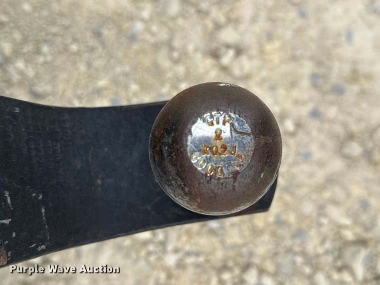 image for item ET1864 2012 Ariens Zoom Max ZTR lawn mower