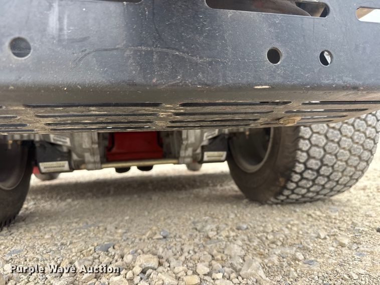 image for item ET1864 2012 Ariens Zoom Max ZTR lawn mower