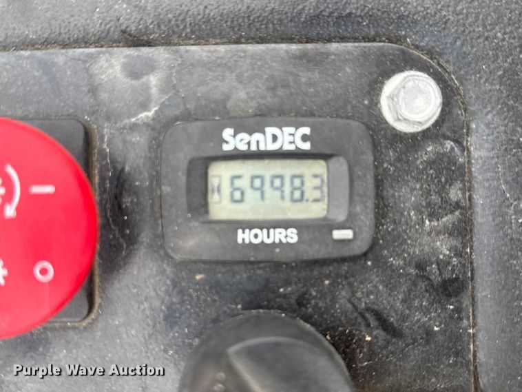 image for item ET1864 2012 Ariens Zoom Max ZTR lawn mower