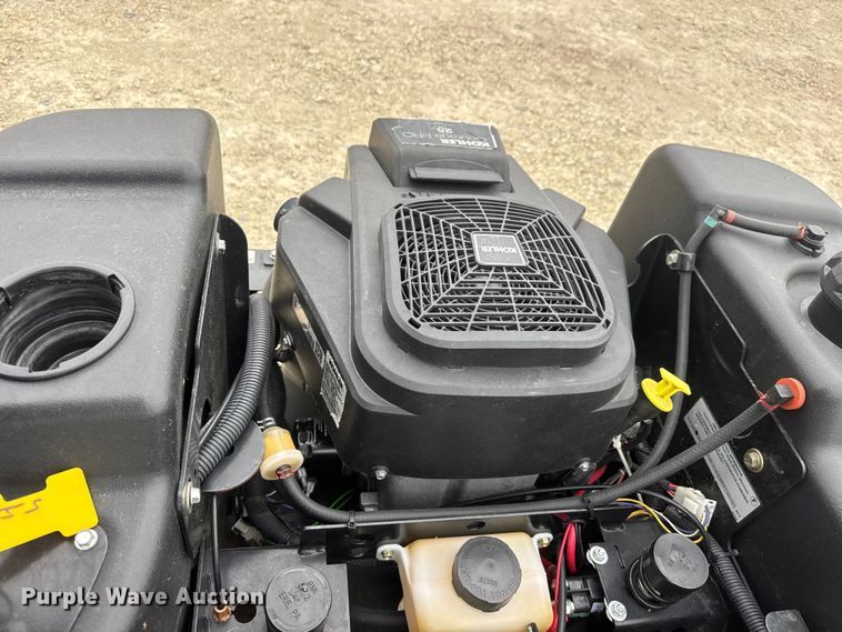 image for item ET1864 2012 Ariens Zoom Max ZTR lawn mower