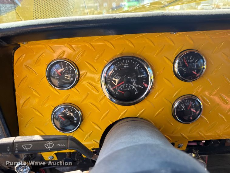 image for item ET1876 1983 Ford Ranger pickup truck