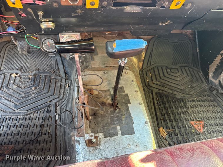 image for item ET1876 1983 Ford Ranger pickup truck