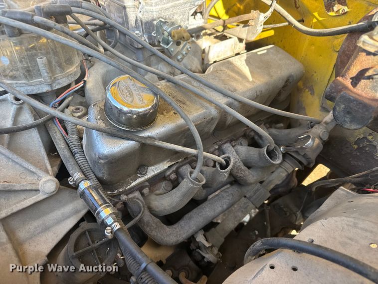 image for item ET1876 1983 Ford Ranger pickup truck