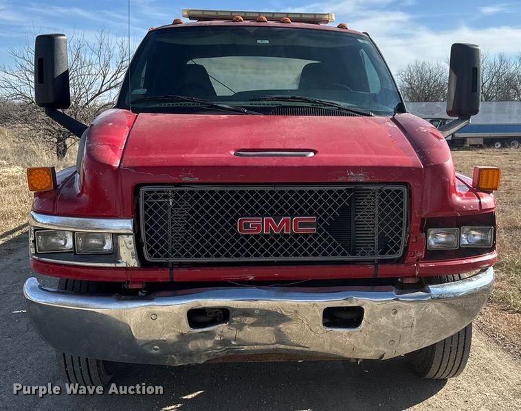 image for item ET4130 2007 GMC C5500 rollback truck