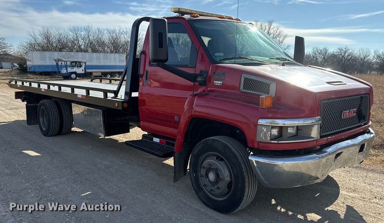 image for item ET4130 2007 GMC C5500 rollback truck
