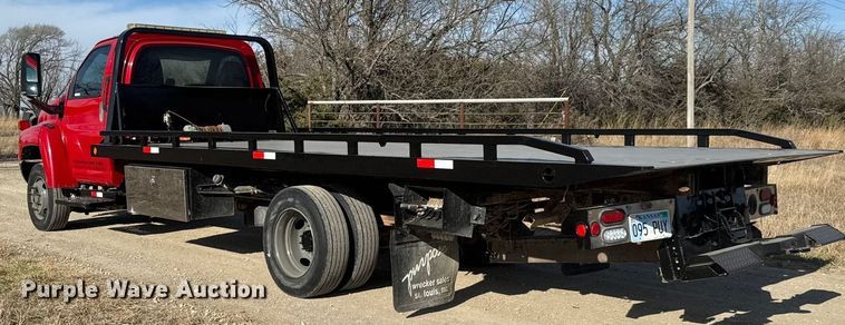 image for item ET4130 2007 GMC C5500 rollback truck