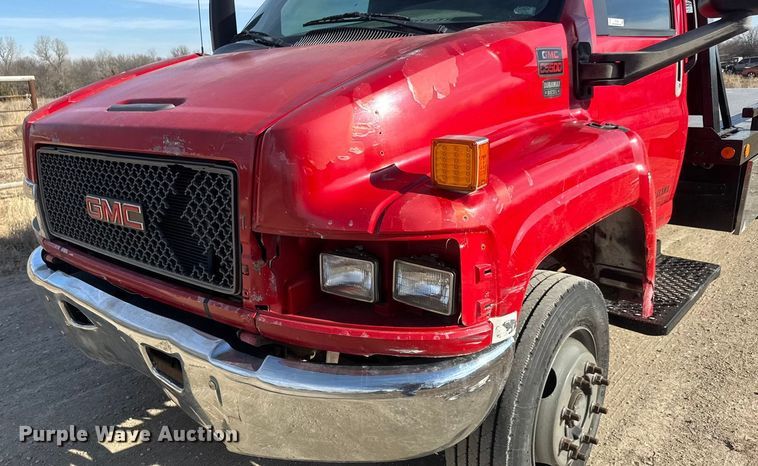 image for item ET4130 2007 GMC C5500 rollback truck