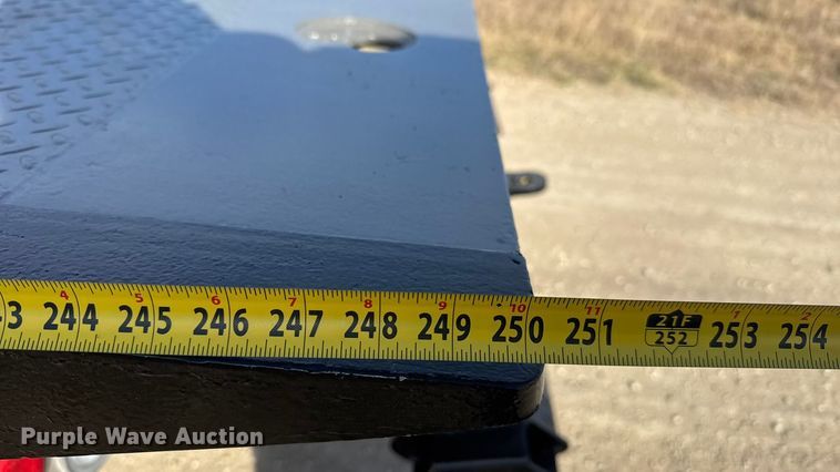 image for item ET4130 2007 GMC C5500 rollback truck