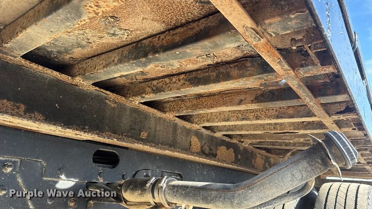 image for item ET4130 2007 GMC C5500 rollback truck