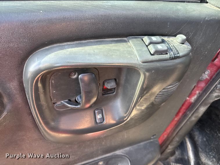 image for item ET4130 2007 GMC C5500 rollback truck