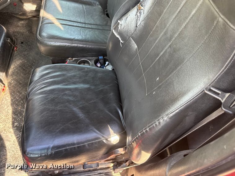 image for item ET4130 2007 GMC C5500 rollback truck