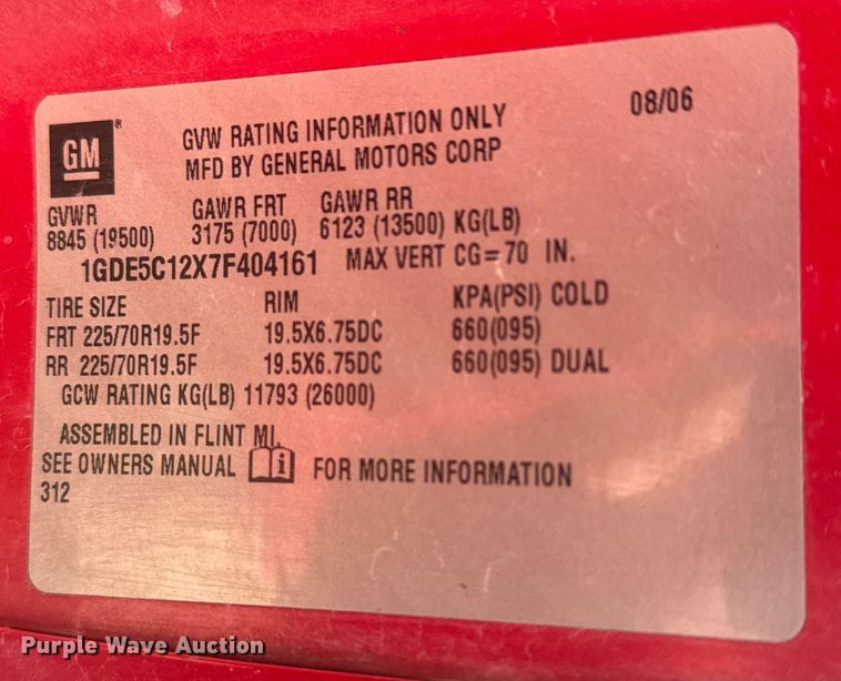 image for item ET4130 2007 GMC C5500 rollback truck