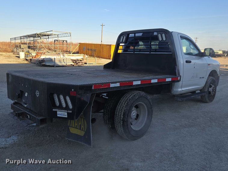 image for item ET5009 2021 RAM 3500 flatbed pickup truck