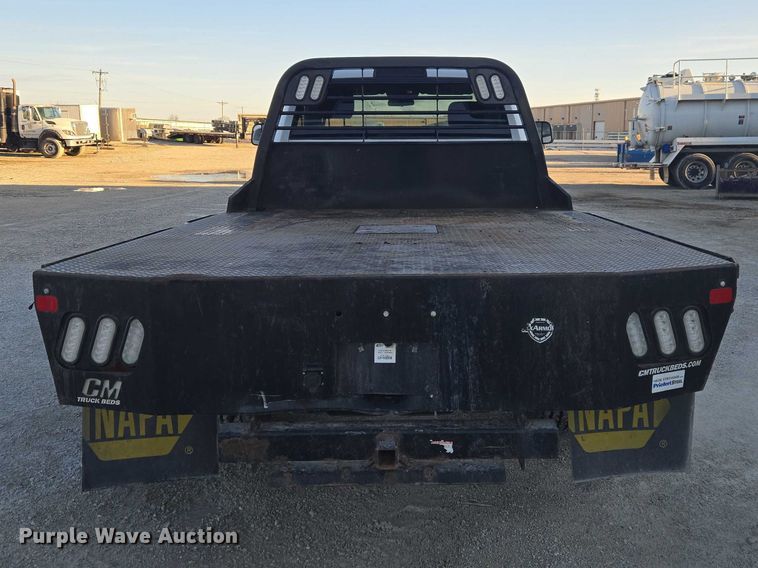 image for item ET5009 2021 RAM 3500 flatbed pickup truck