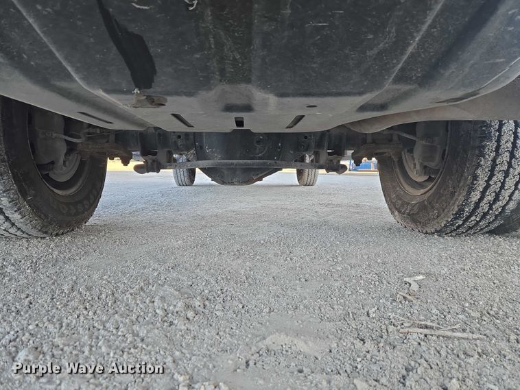 image for item ET5009 2021 RAM 3500 flatbed pickup truck