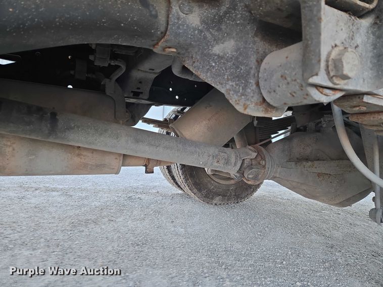 image for item ET5009 2021 RAM 3500 flatbed pickup truck