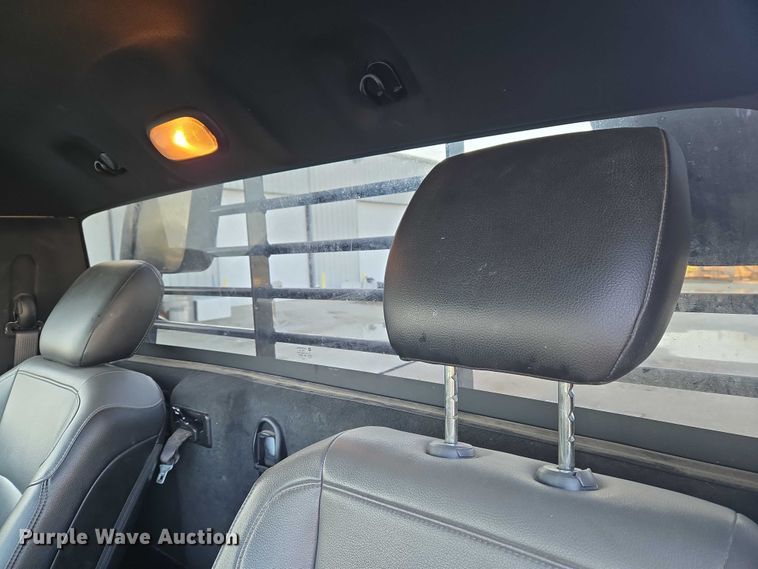 image for item ET5009 2021 RAM 3500 flatbed pickup truck