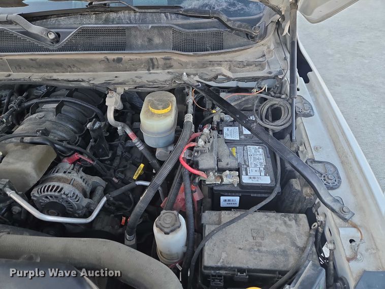 image for item ET5009 2021 RAM 3500 flatbed pickup truck