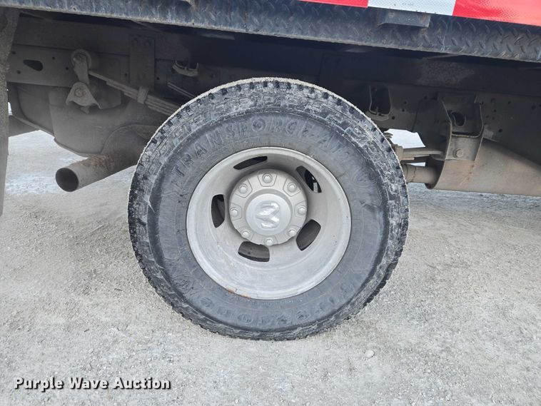 image for item ET5009 2021 RAM 3500 flatbed pickup truck