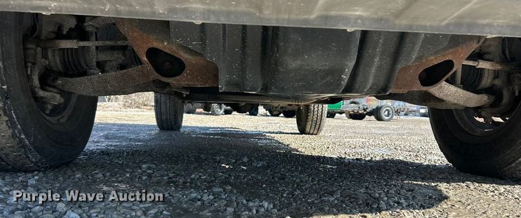 image for item ET6958 2004 Chevrolet Silverado 1500 pickup truck