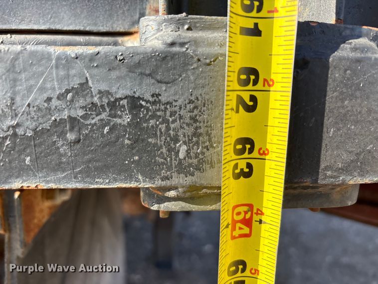 image for item EU0344 2001 Ford F350 Super Duty chip bed pickup truck