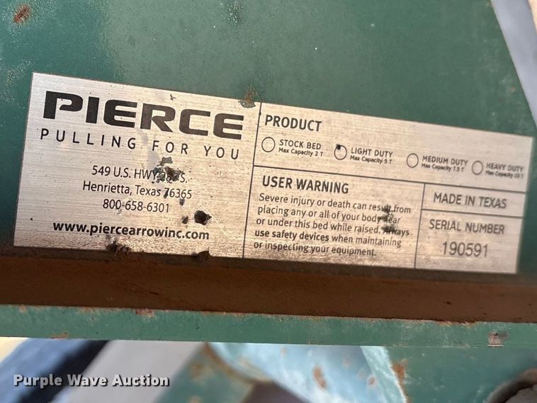 image for item EU0344 2001 Ford F350 Super Duty chip bed pickup truck