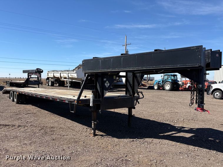 image for item EU0350 2018 Diamond T equipment trailer