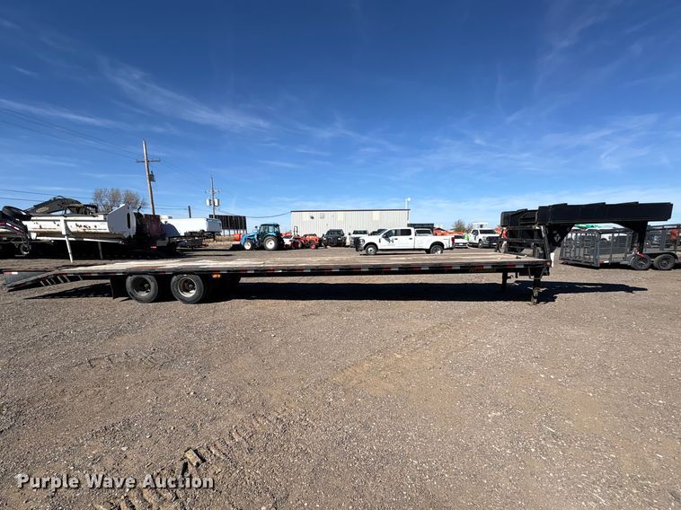image for item EU0350 2018 Diamond T equipment trailer