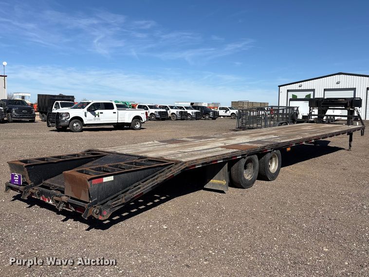 image for item EU0350 2018 Diamond T equipment trailer
