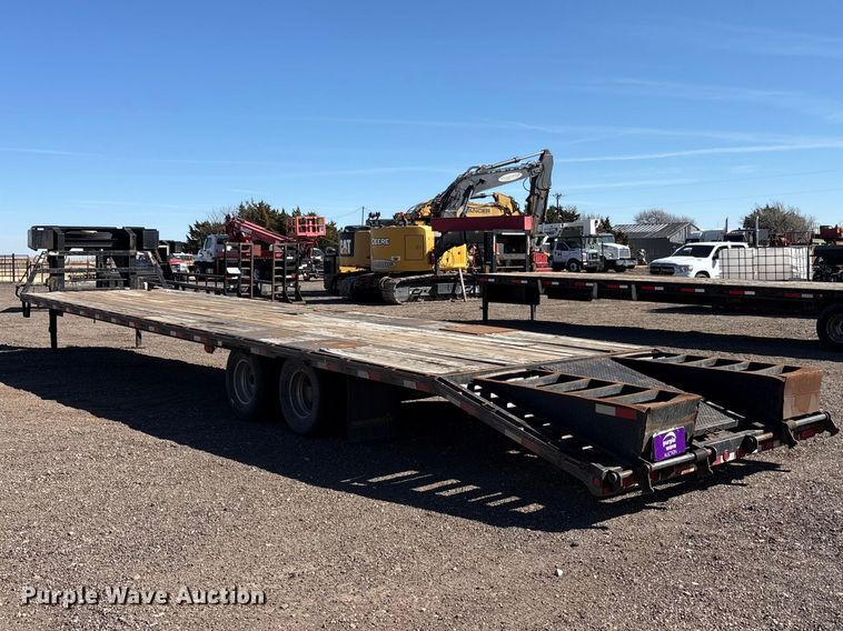 image for item EU0350 2018 Diamond T equipment trailer