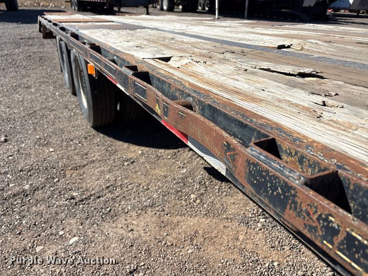 image for item EU0350 2018 Diamond T equipment trailer