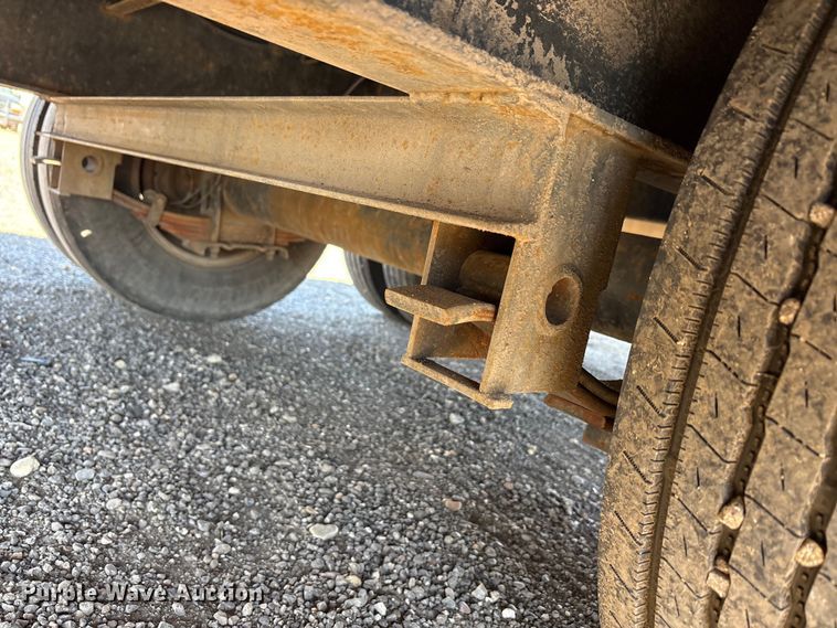 image for item EU0350 2018 Diamond T equipment trailer