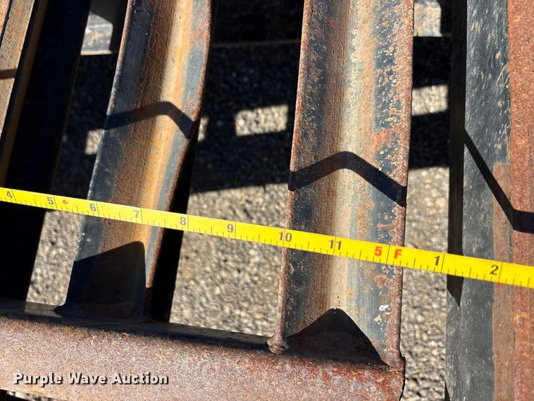 image for item EU0350 2018 Diamond T equipment trailer