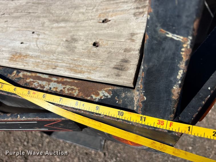 image for item EU0350 2018 Diamond T equipment trailer