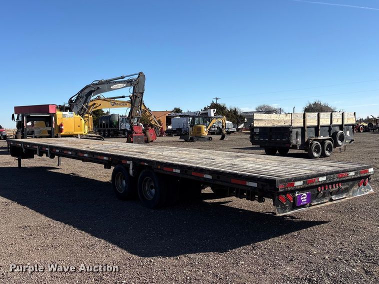 image for item EU0352 2013 Big Bubba's flatbed trailer