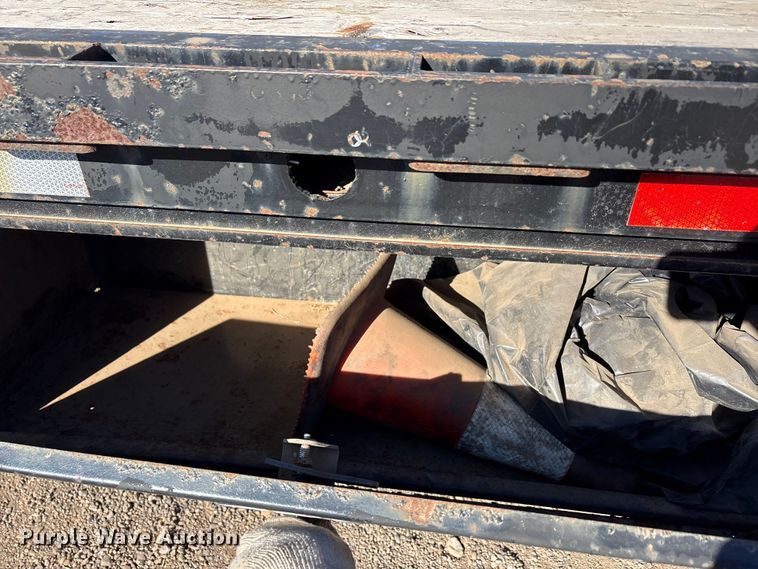 image for item EU0352 2013 Big Bubba's flatbed trailer
