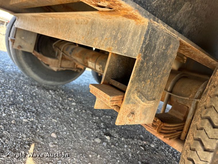 image for item EU0352 2013 Big Bubba's flatbed trailer