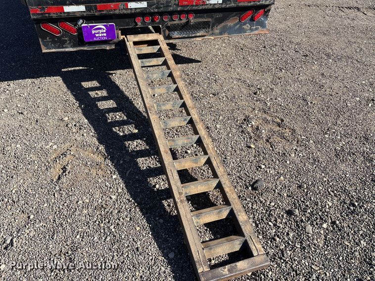 image for item EU0352 2013 Big Bubba's flatbed trailer