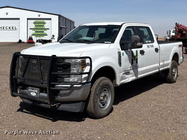 image for item EU0361 2019 Ford F250 Super Duty Crew Cab pickup truck