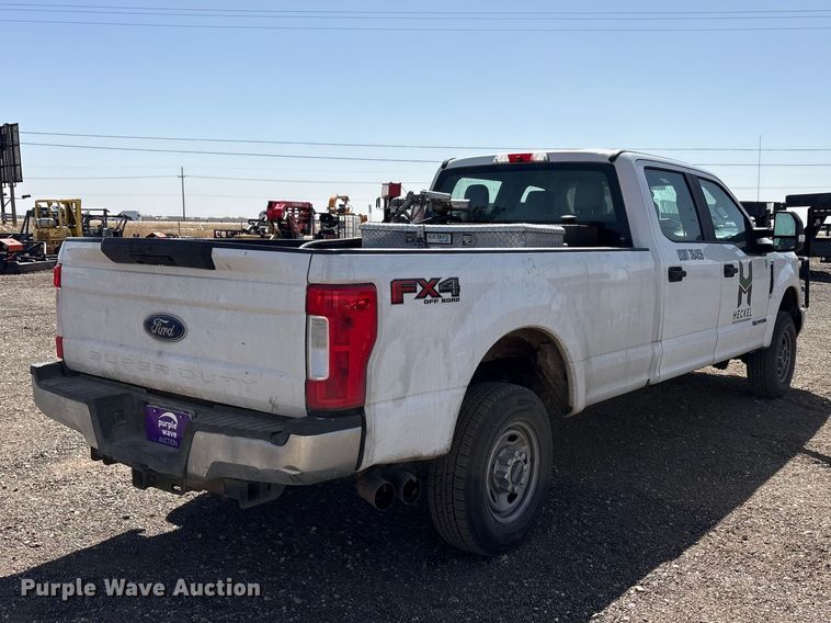 image for item EU0361 2019 Ford F250 Super Duty Crew Cab pickup truck