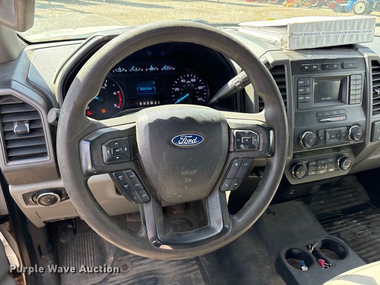 image for item EU0361 2019 Ford F250 Super Duty Crew Cab pickup truck